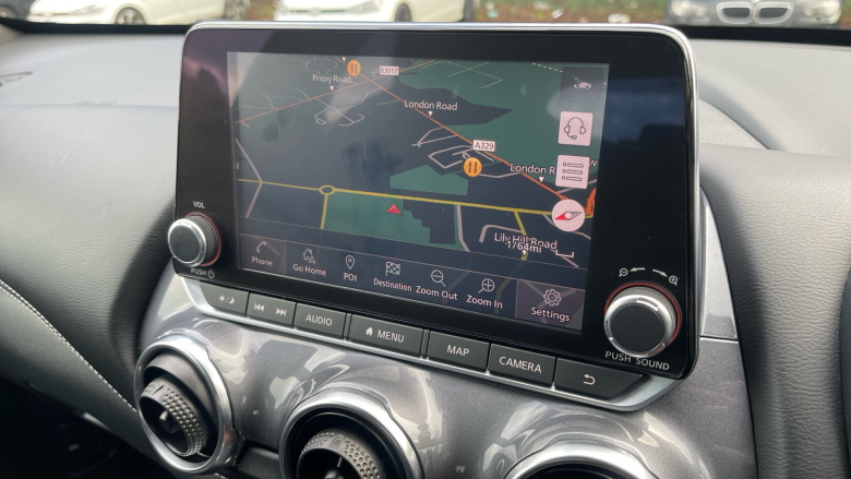 Nissan Juke 1.0 DiG-T 114 Tekna 5dr DCT Petrol Hatchback